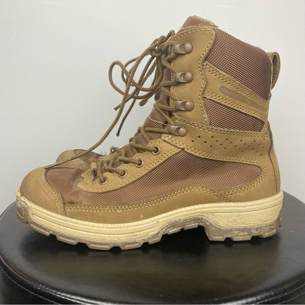 Royer• land operations temperate combat boots